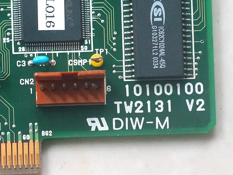 10100100 TW2131 V2 DIW-M carte mère
