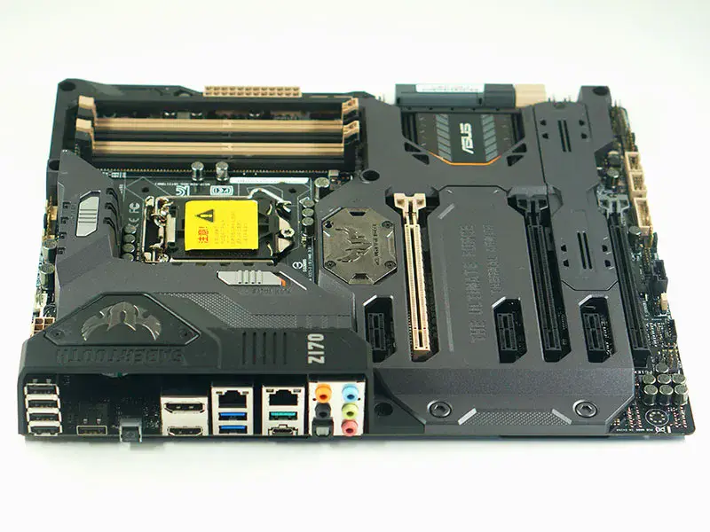 Carte mère Asus SABERTOOTH Z170 MARK 1