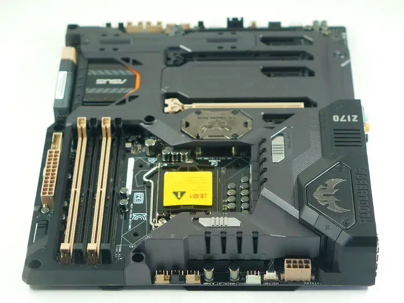 Carte mère Asus SABERTOOTH Z170 MARK 1