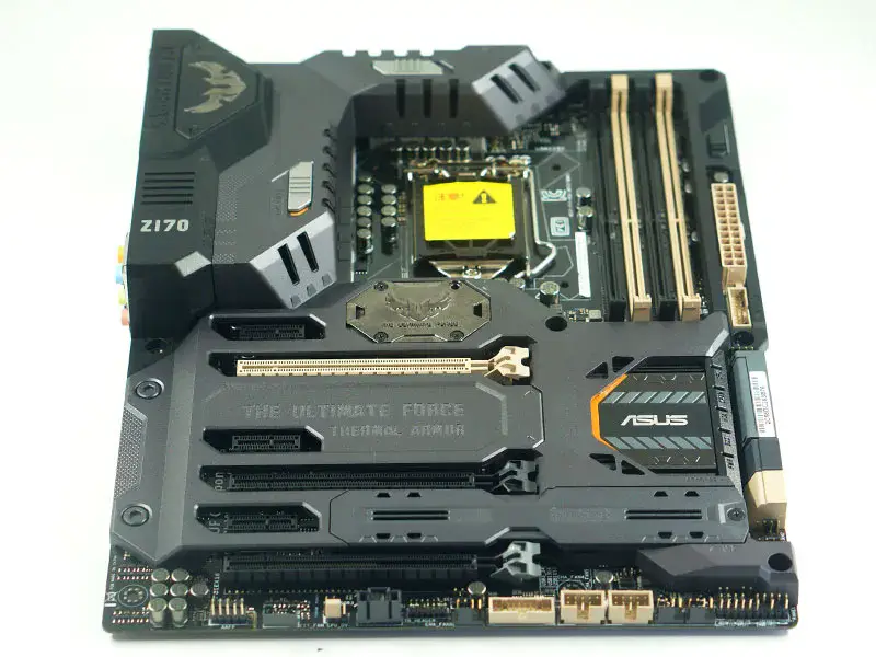 Carte mère Asus SABERTOOTH Z170 MARK 1