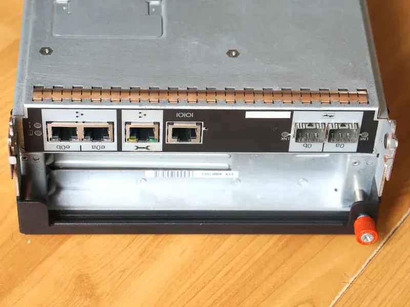 NETAPP X3248A-R5 111-00238+G1 Contrôleur