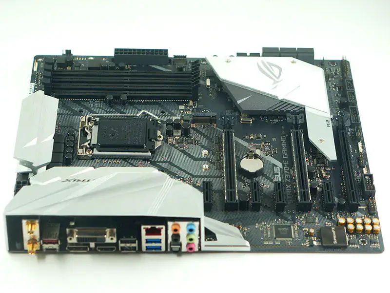 Carte mère Asus STRIX Z370-E GAMING 7PCIE LGA1151 DDR4