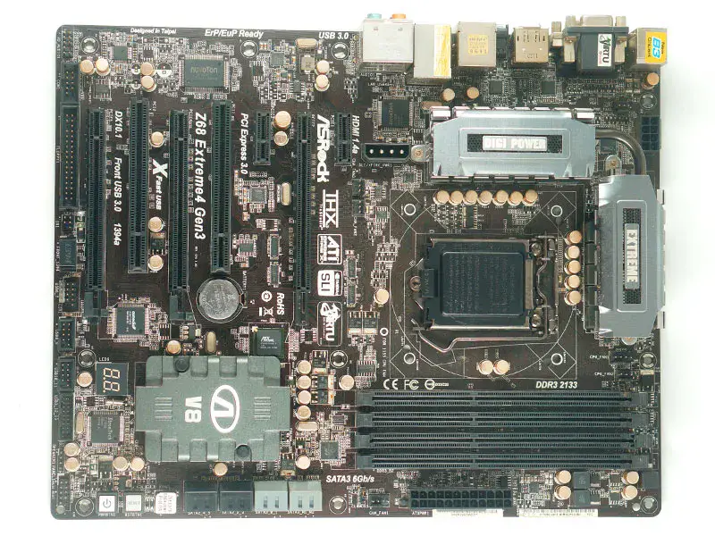 Carte mère Asrock Z68 Extreme4 Gen3 LGA 1155 DDR3