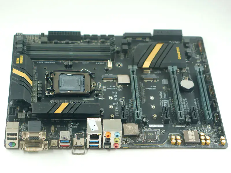 Carte mère Gigabyte GA-Z170X-UD3