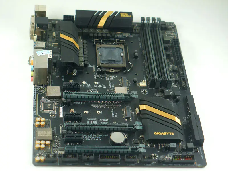 Carte mère Gigabyte GA-Z170X-UD3
