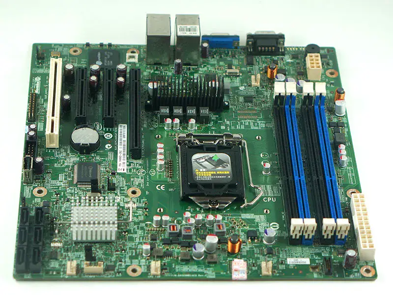 Carte mère Intel S1200BTS