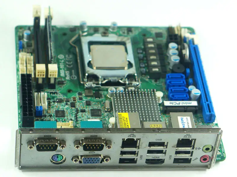Carte mère IMB-161-L IMB-161-L/LVDS