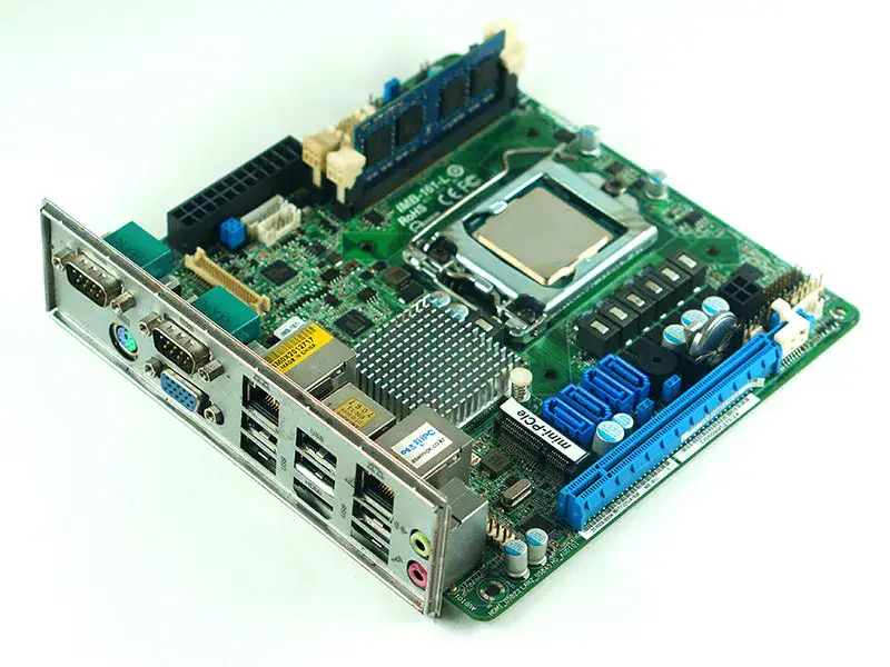 Carte mère IMB-161-L IMB-161-L/LVDS