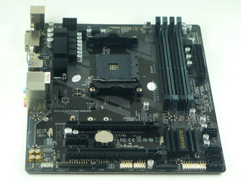 Carte mère GIGABYTE GA-AX370M-DS3H