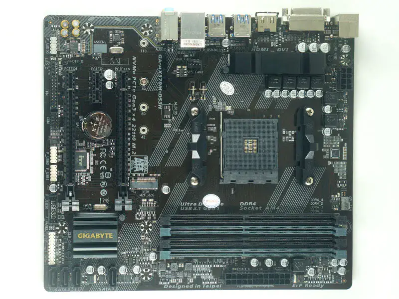 Carte mère GIGABYTE GA-AX370M-DS3H