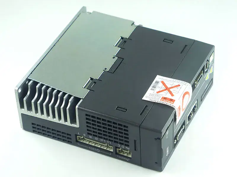 Servomoteur Delta ECMA-C11010RS ASD-A2-1021-M
