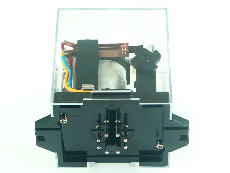 Relais Omron G4Q-212S DC24V