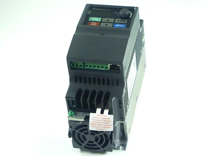 Variateur AC Delta VFD007EL21A