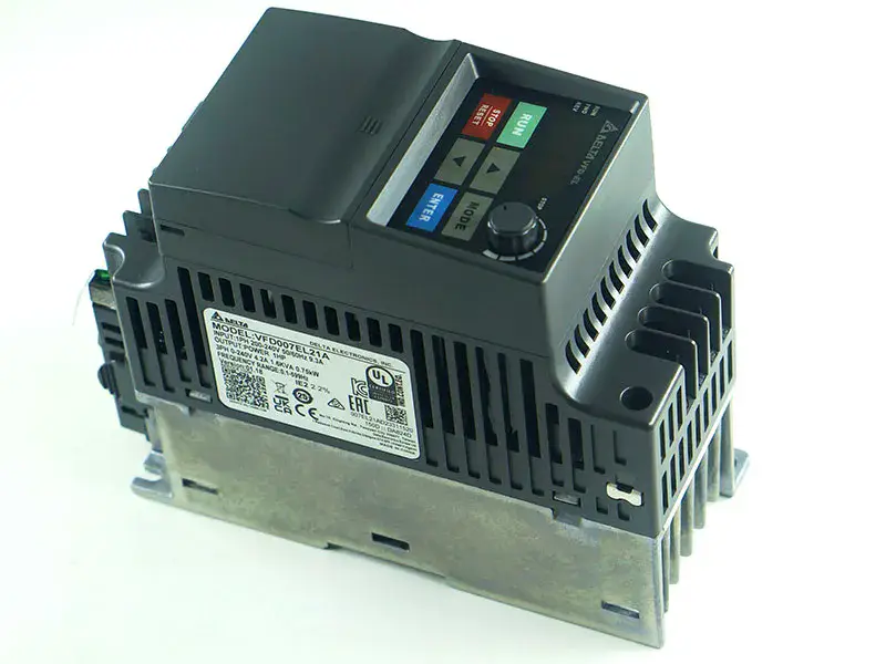 Variateur AC Delta VFD007EL21A