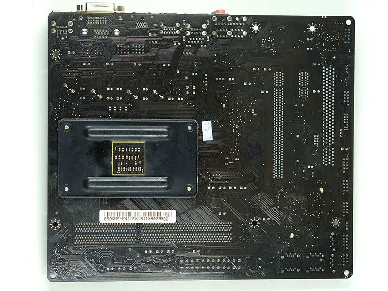 Carte mère MSI 880GMS-E41(FX) AM3+ DDR3 SATA3