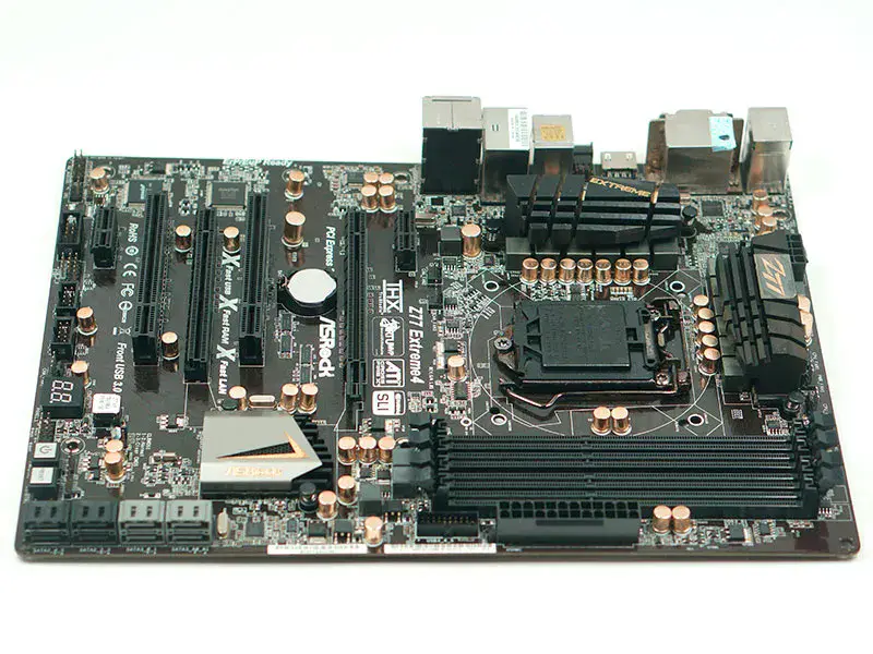 Carte mère Asrock Z77 Extreme4