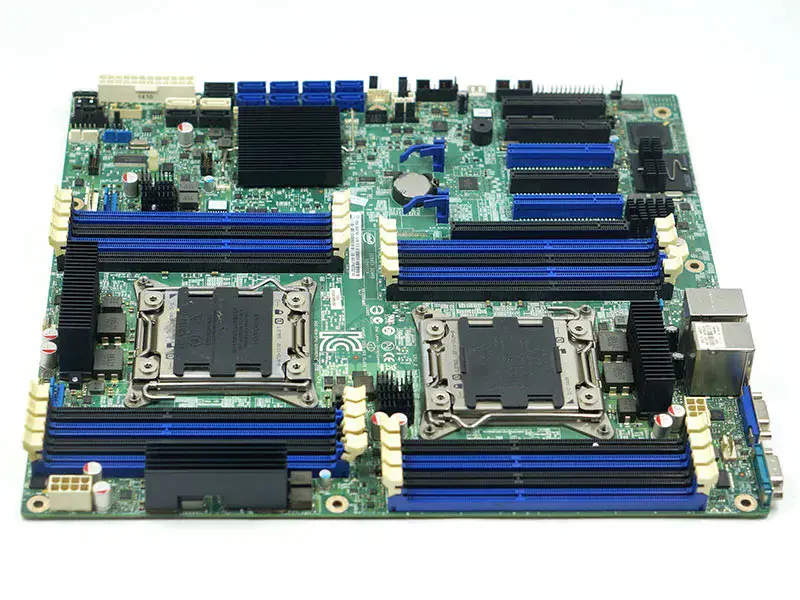 Carte mère serveur Intel S2600CP X79 LGA2011