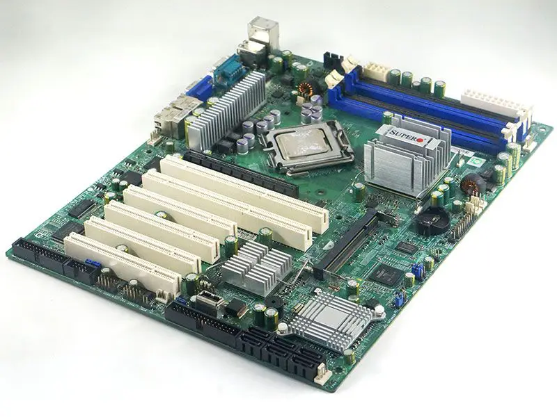 Carte mère SuperMicro X7SBA