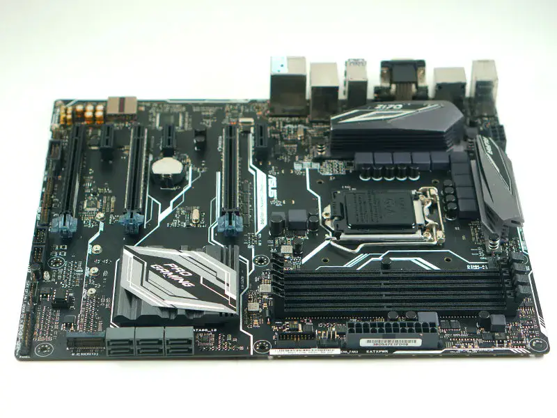 Carte mère Asus Z170-PRO GAMING/AURA