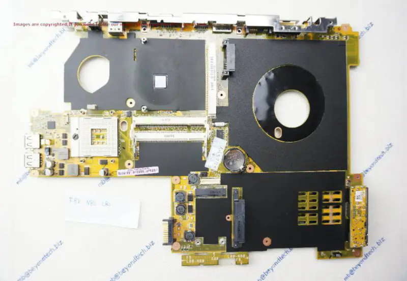 Carte mère Asus F8V