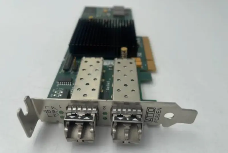 ATTO Celerity FC-82EN Carte réseau double canal à fibre optique