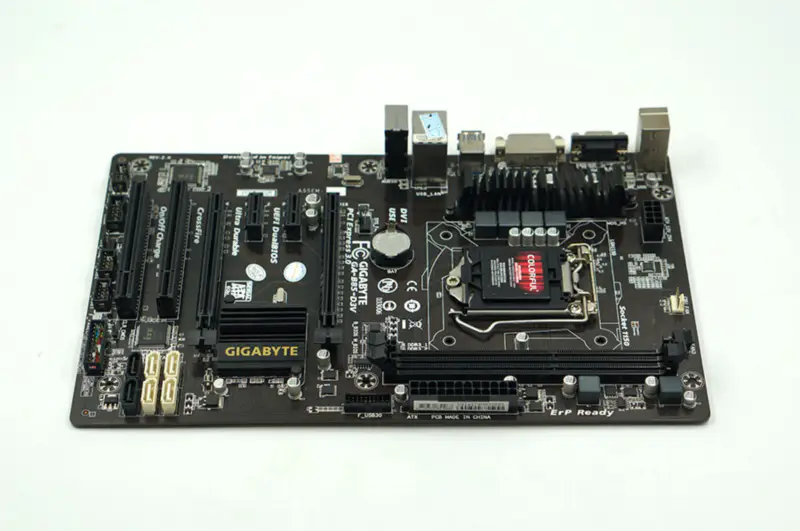 Carte mère Gigabyte GA-B85-D3V B85-D3V B85 LGA 1150 ATX