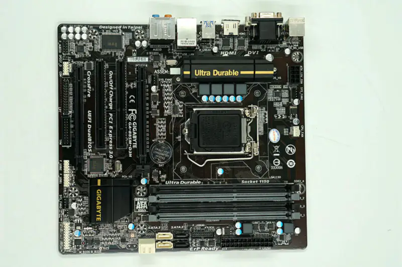 Carte mère Gigabyte GA-B85M-D3H