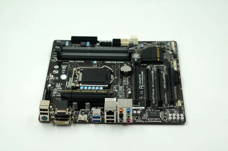Carte mère Gigabyte GA-B85M-D3H