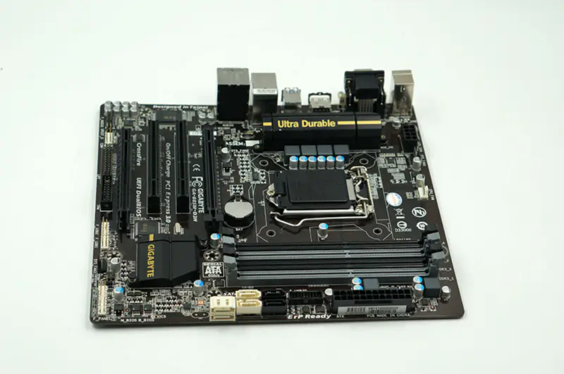 Carte mère Gigabyte GA-B85M-D3H