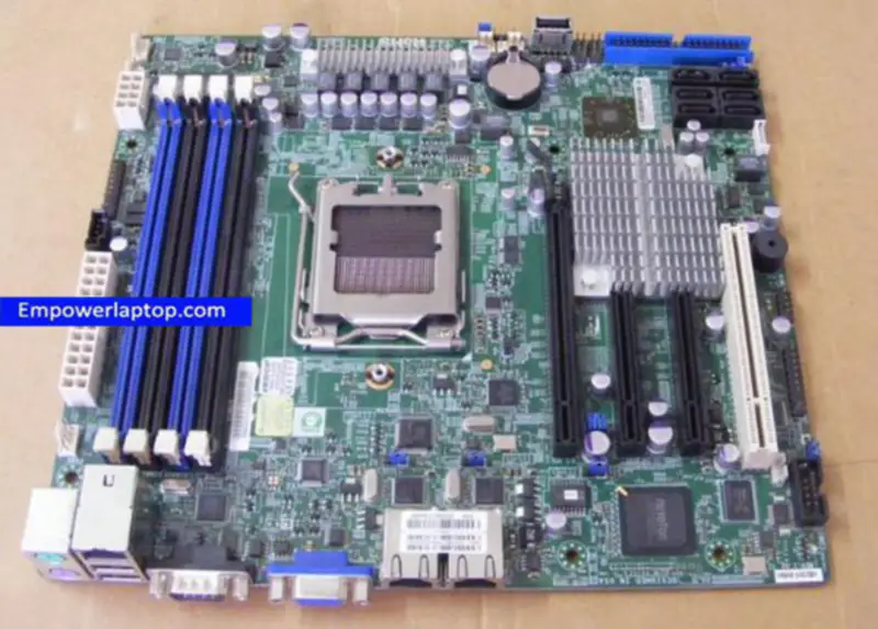 Carte mère SuperMicro H8SCM-F pour serveur H8SCM-F-AM041 puce SR5650 supportant 8 cœurs C32