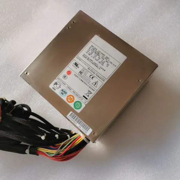 Alimentation à découpage Zippy Emacs 500W HP2-6500PE d'occasion