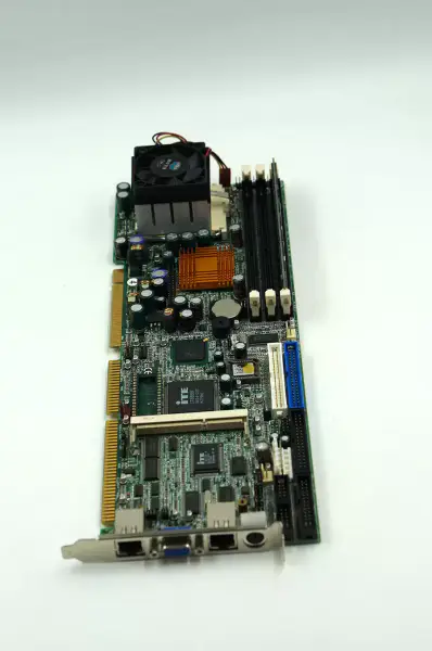 Carte mère industrielle Ibase IB745 avec CPU RAM et FAN