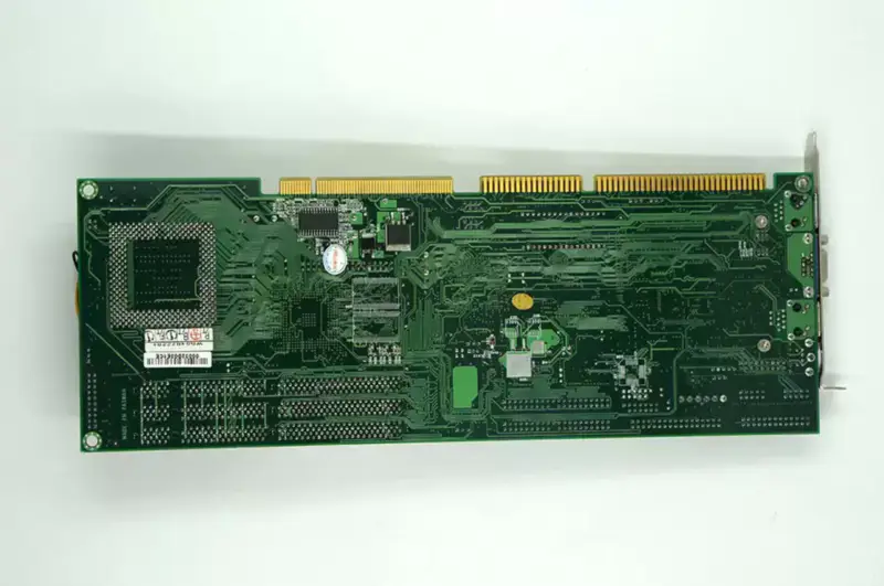 Carte mère industrielle Ibase IB745 avec CPU RAM et FAN