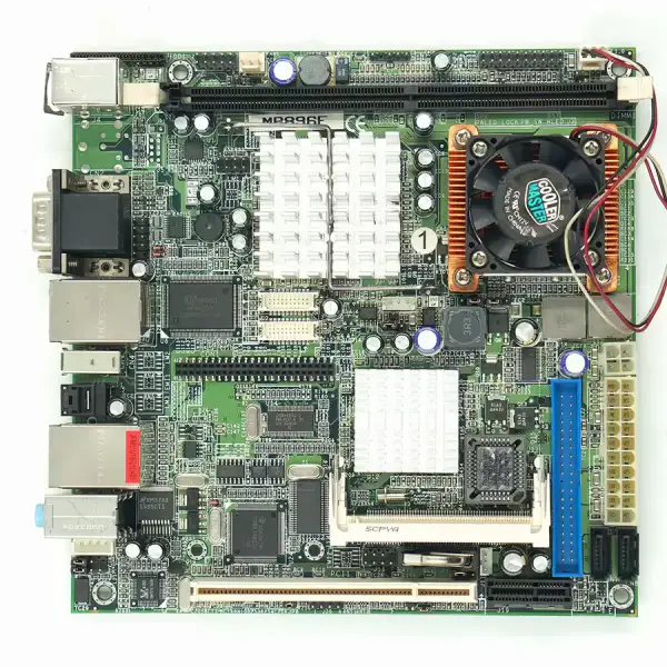 IBASE MB896F MB896F-R Carte mère industrielle Mini-ITX