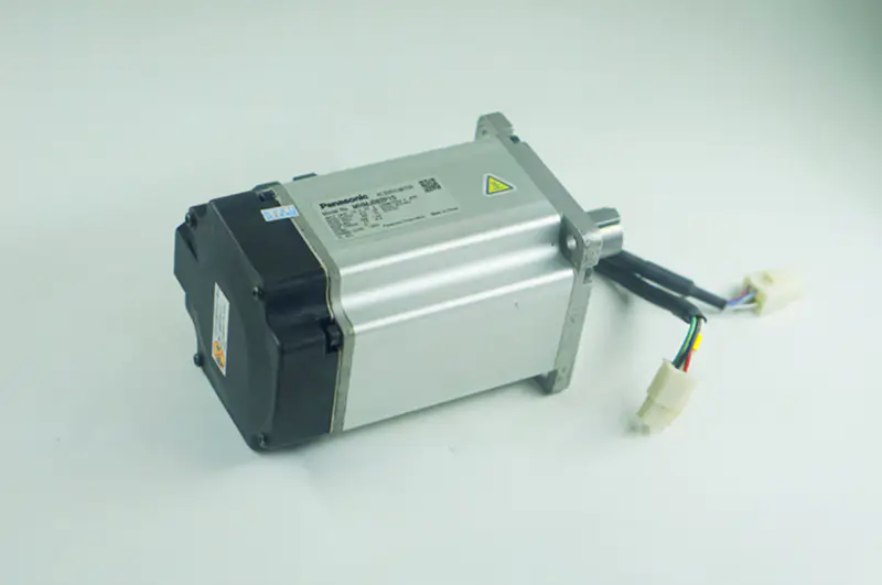 Servomoteur 143-a30-b 1500w moteur d'aspirateur MHMJ082P1S MHMJ082P1S