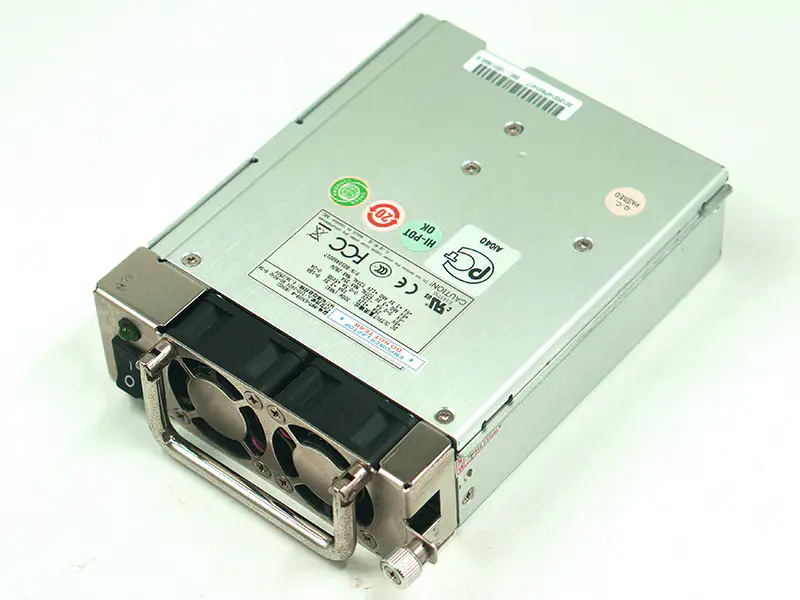 Alimentation Zippy Emacs MRT-6300P-R