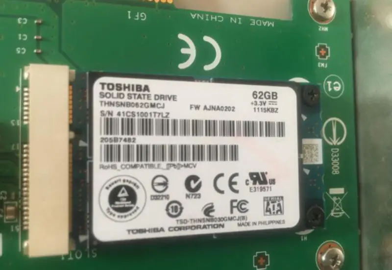 MICRO-STAR MS-4227 VER:1.0 Adaptateur Solid State Drive avec 62G SSD