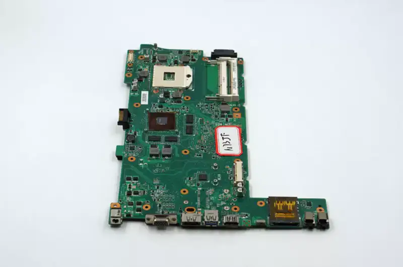 Carte mère Asus N73JF (supporte les CPU I3, I5, pas I7)