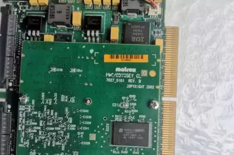 Matrox Y7116-01 7027_0101 OP413G5MDBCL carte d'acquisition d'images
