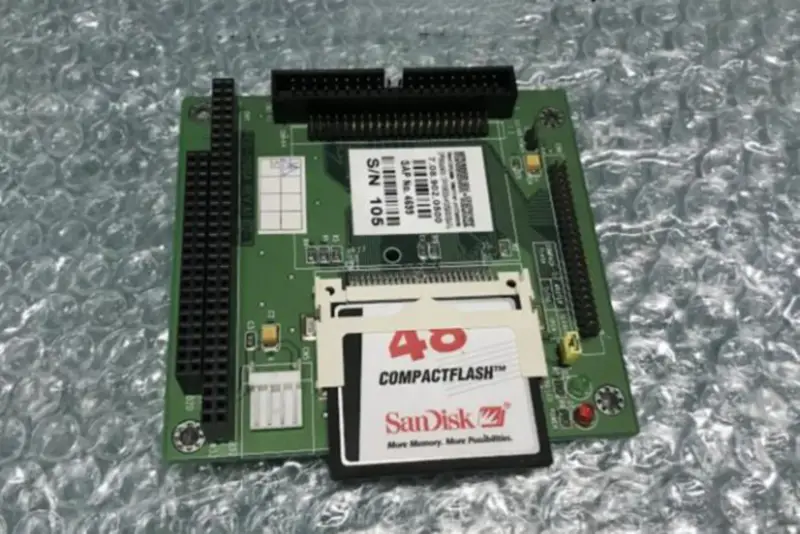 ADVANTECH PCD-1200A Carte Compact Flash PC104 vers CF IDE