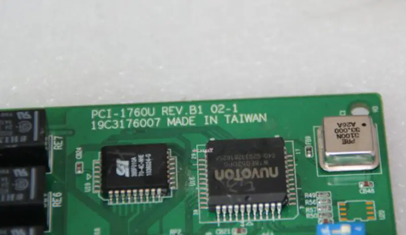 Advantech PCI-1760U REV.B1 A1 A2 Carte PCI universelle à 8 relais et 8 entrées numériques isolées