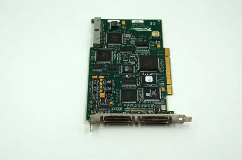 NI PCI-7344 Contrôleur pas à pas/servo PCI à 4 axes