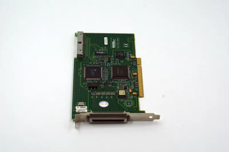 NI PCI-DIO-32HS 183480F-01 Carte DAQ