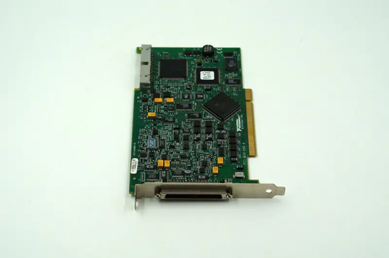 NI PCI-MIO-16E-4 carte d'acquisition de données multifonction pour NI 6040