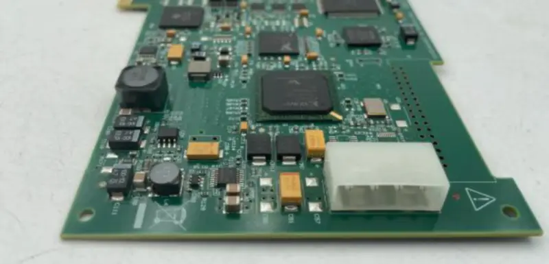 Carte NI PCIe-8255R DAQ avec interface 1394B