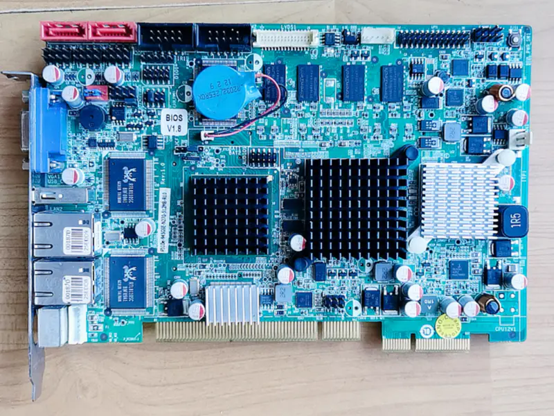 Carte mère IEI PICOE-945GSE-N270-512MB-R10