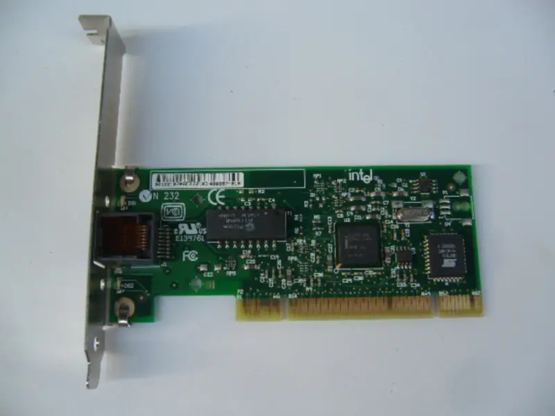 Carte réseau Intel PILA8460MBLK20 100M à port unique