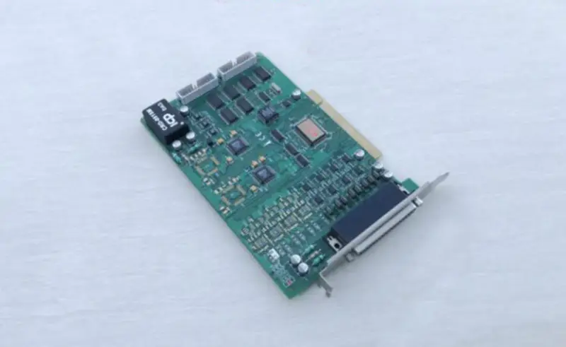 ICP DAS PIO-DA8 Carte de sortie analogique 14 bits à 8 canaux sur bus PCI universel