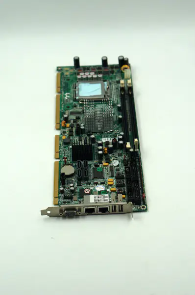 Portwell ROBO-8913VG2AR-VA BIOS:R1.00 B9305373AB18913821 carte mère industrielle