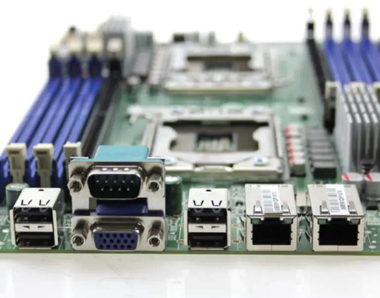 Carte mère TYAN S7002G2NR-LE